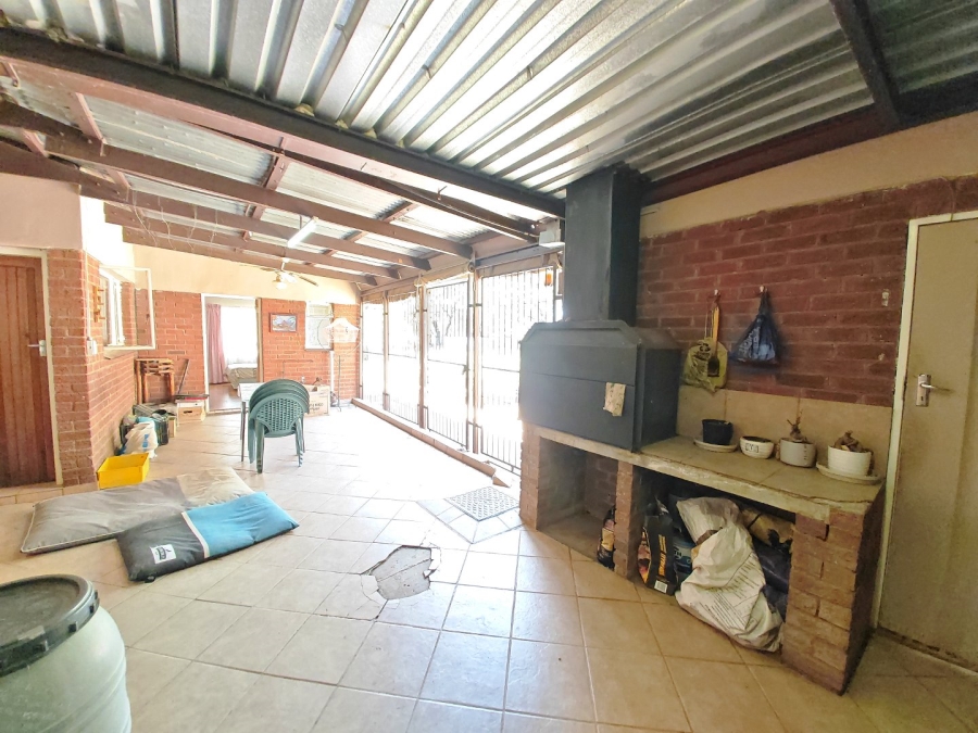 5 Bedroom Property for Sale in Bloemdal Free State